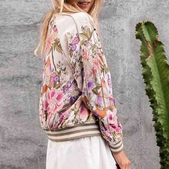 6 HR SALE! BOHO FLORAL BOMBER JACKET - Picture 5 of 6